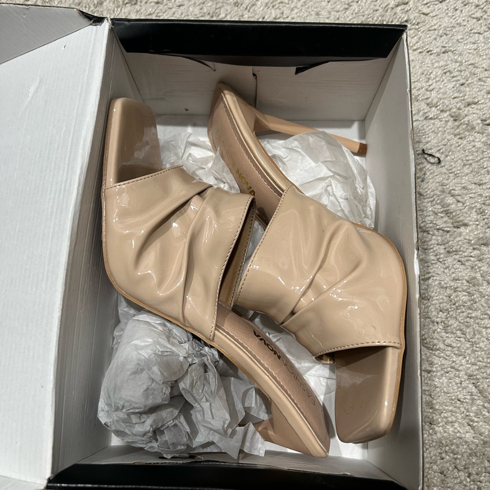 Fashion nova heels